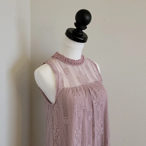 Miss Chevious Lilac Eyelash Lacr Shift Dress - Picture 4 of 9